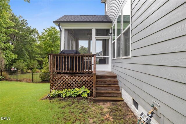 312 Silent Bend Drive, Holly Springs, NC 27540