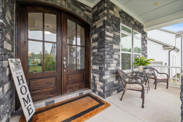 312 Silent Bend Drive, Holly Springs, NC 27540