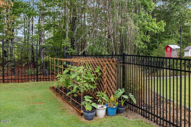 312 Silent Bend Drive, Holly Springs, NC 27540