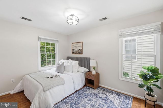 1002 MAIN ST, Gaithersburg, MD 20878