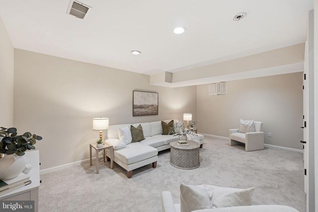 1002 MAIN ST, Gaithersburg, MD 20878