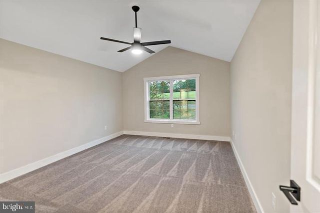 77 SHUYKILL DR, Martinsburg, WV 25403