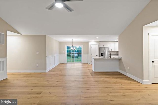 77 SHUYKILL DR, Martinsburg, WV 25403