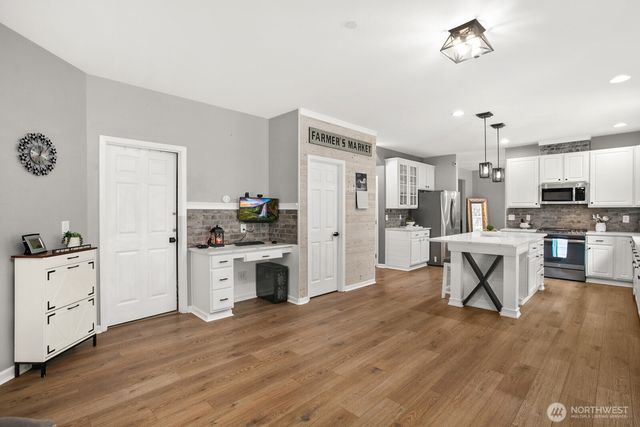 36910 244th Avenue SE, Enumclaw, WA 98022