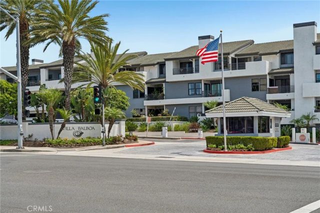 240 Nice Lane 117, Newport Beach, CA 92663