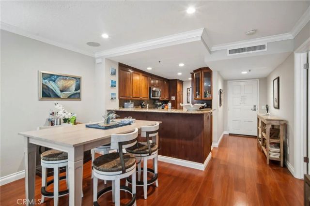 240 Nice Lane 117, Newport Beach, CA 92663