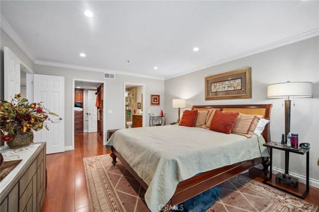 240 Nice Lane 117, Newport Beach, CA 92663