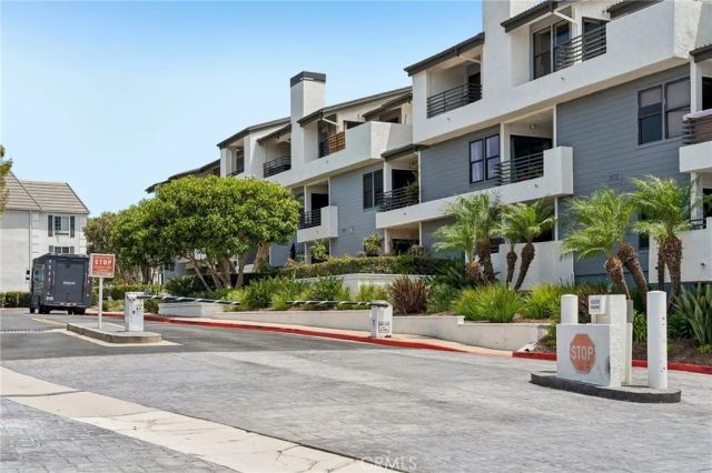 240 Nice Lane 117, Newport Beach, CA 92663