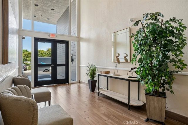 240 Nice Lane 117, Newport Beach, CA 92663