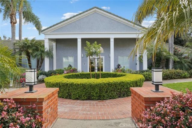 240 Nice Lane 117, Newport Beach, CA 92663