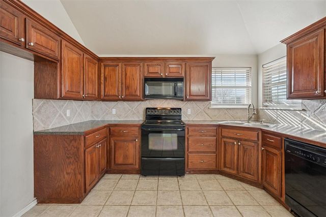 2521 Highland Drive, Moore, OK 73160