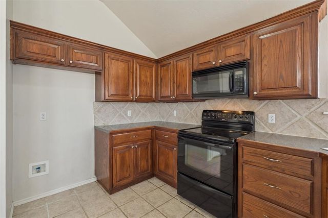 2521 Highland Drive, Moore, OK 73160