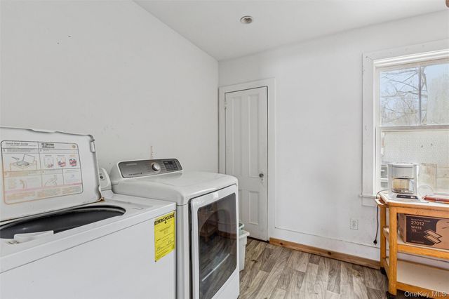 250 Main Road, Riverhead, NY 11901