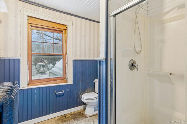 250 Main Road, Riverhead, NY 11901