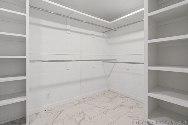 335 Travertine, Ardmore, OK 73401