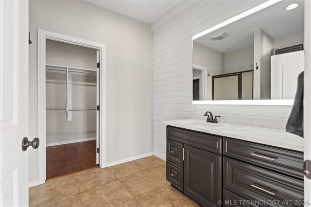 335 Travertine, Ardmore, OK 73401