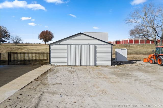 335 Travertine, Ardmore, OK 73401