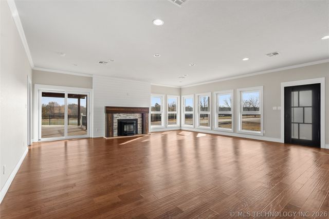 335 Travertine, Ardmore, OK 73401