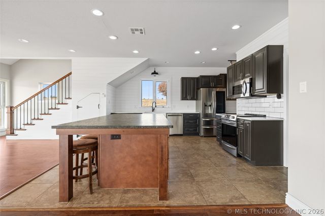 335 Travertine, Ardmore, OK 73401