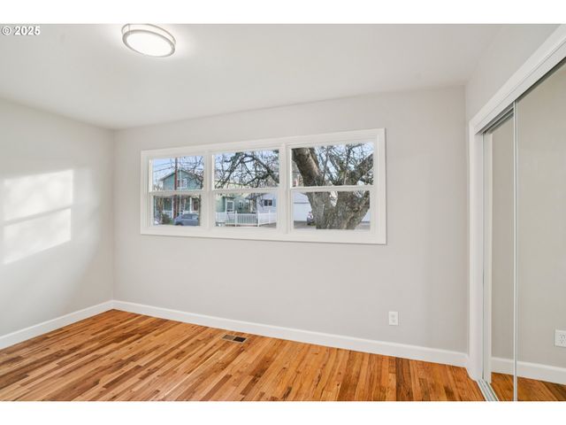 1405 Se 85TH Ave, Portland, OR 97216