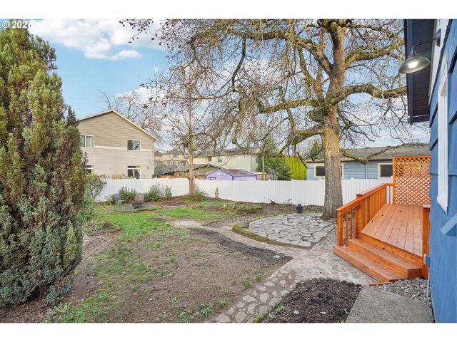 1405 Se 85TH Ave, Portland, OR 97216