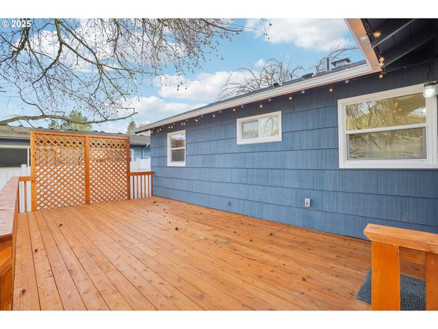 1405 Se 85TH Ave, Portland, OR 97216