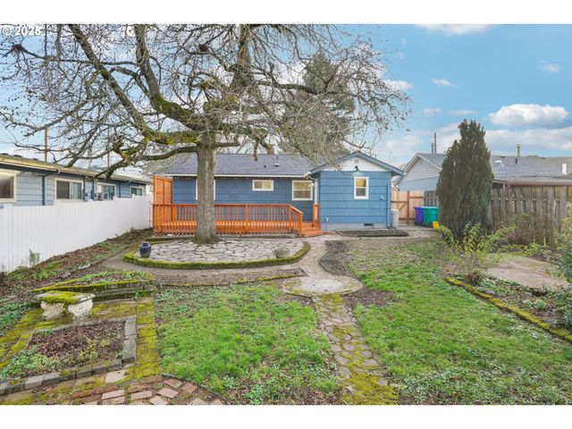 1405 Se 85TH Ave, Portland, OR 97216