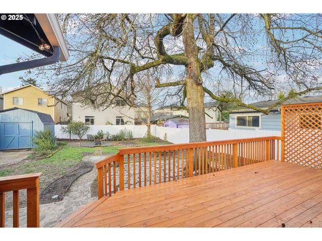 1405 Se 85TH Ave, Portland, OR 97216