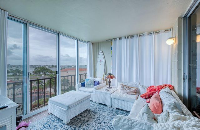 7400 SUN ISLAND DRIVE S 709, South Pasadena, FL 33707