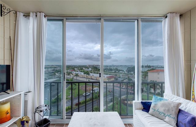 7400 SUN ISLAND DRIVE S 709, South Pasadena, FL 33707