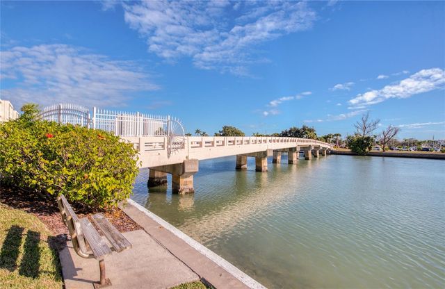 7400 SUN ISLAND DRIVE S 709, South Pasadena, FL 33707