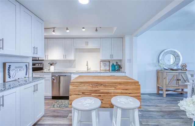 7400 SUN ISLAND DRIVE S 709, South Pasadena, FL 33707