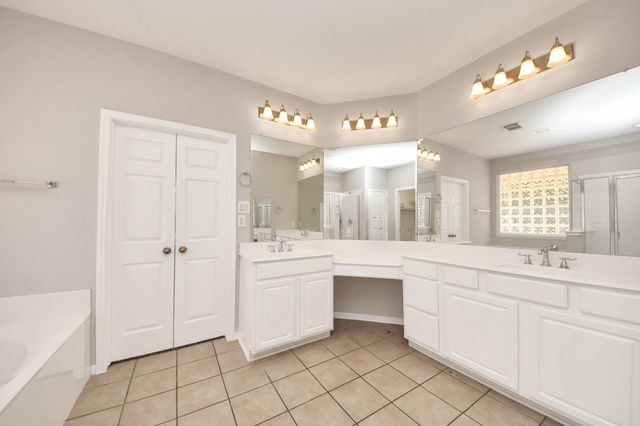 4422 Roundtree Lane, Missouri City, TX 77459