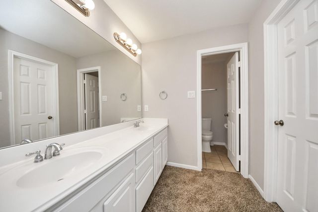 4422 Roundtree Lane, Missouri City, TX 77459