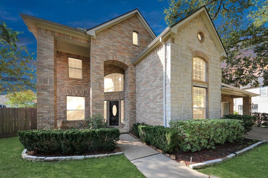 4422 Roundtree Lane, Missouri City, TX 77459