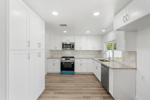 554 Dorena, Newbury Park, CA 91320