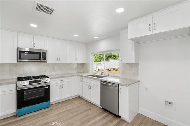 554 Dorena, Newbury Park, CA 91320