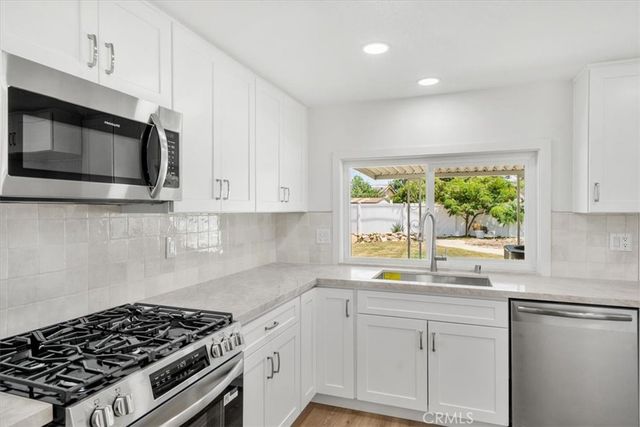 554 Dorena, Newbury Park, CA 91320