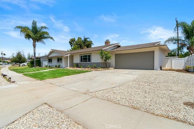 554 Dorena, Newbury Park, CA 91320