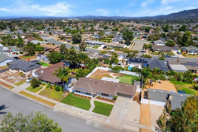 554 Dorena, Newbury Park, CA 91320