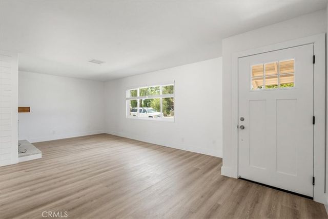 554 Dorena, Newbury Park, CA 91320