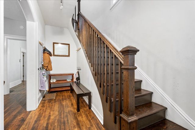 1621 Florence Avenue, Evanston, IL 60201