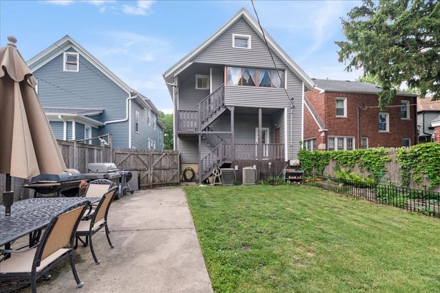 1621 Florence Avenue, Evanston, IL 60201