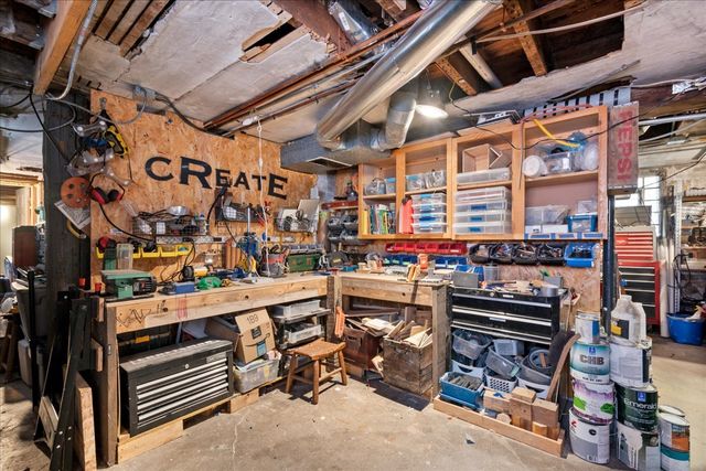1621 Florence Avenue, Evanston, IL 60201