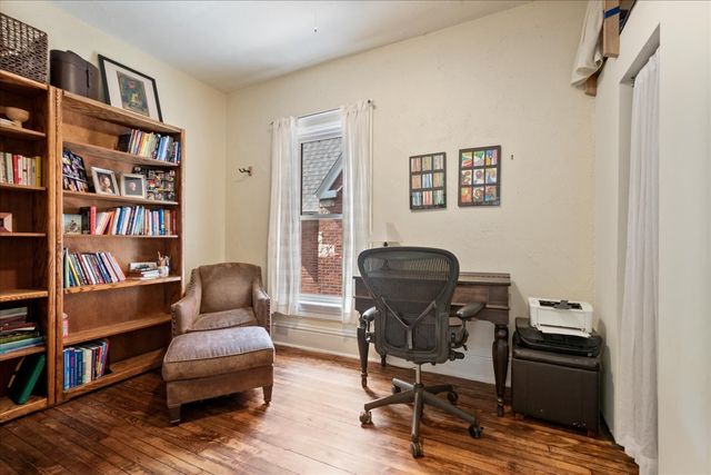 1621 Florence Avenue, Evanston, IL 60201