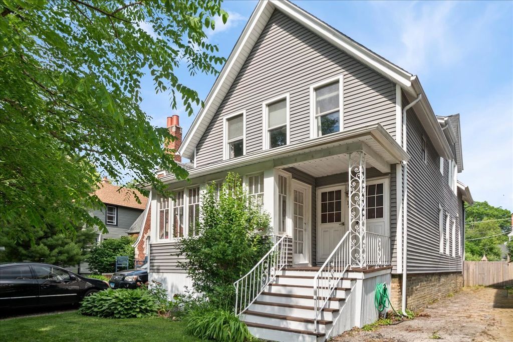 1621 Florence Avenue, Evanston, IL 60201