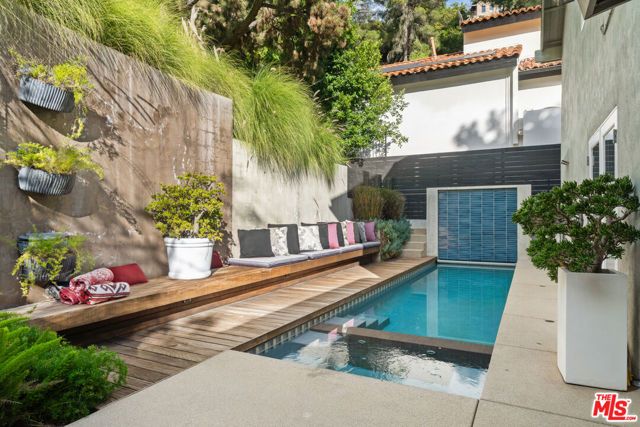 9767 Apricot Lane, Beverly Hills, CA 90210