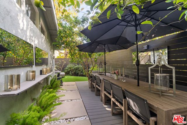 9767 Apricot Lane, Beverly Hills, CA 90210