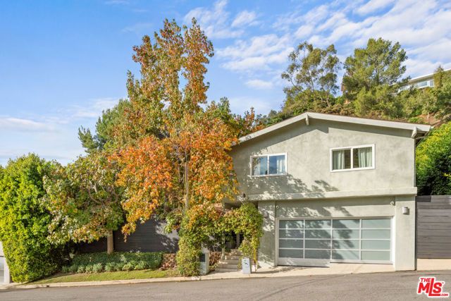 9767 Apricot Lane, Beverly Hills, CA 90210