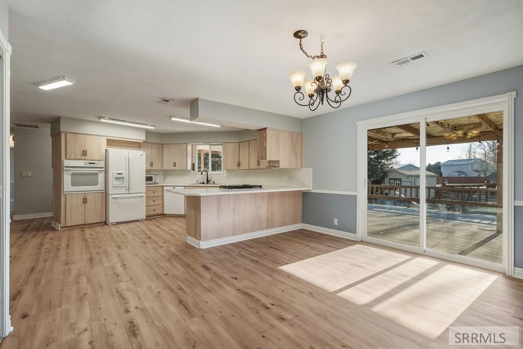 Image 6 of property listing at 871 Widdison Lane, Rexburg, ID 83440